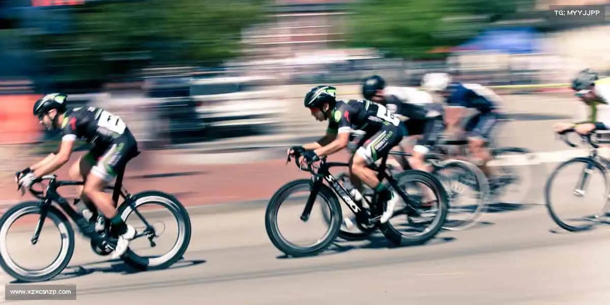 米兰milan🎾网球挥动的瞬间，精准与力量的碰撞，点燃全场！